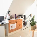 Charming Apt Near Montmartre